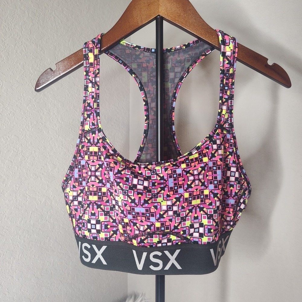 Victoria's Secret VSX Sports Bra Womens‎ Medium Pink Geometric Racerback Logo